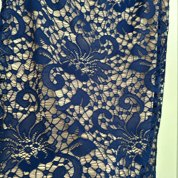 Skirt - Picture 2 of 7